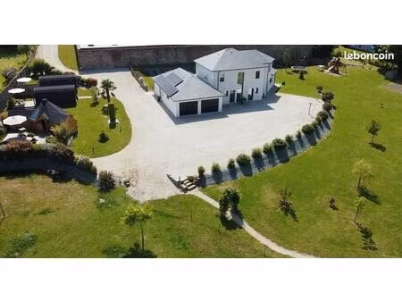 propriété en baie du mont-saint-michel avec activité touristique