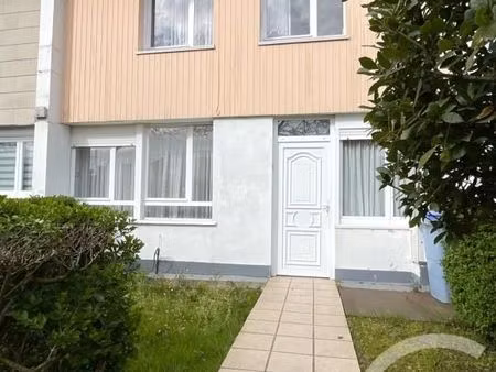maison 4 pièces 77 m²