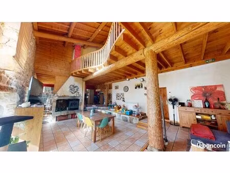 maison 6 pièces 176 m²