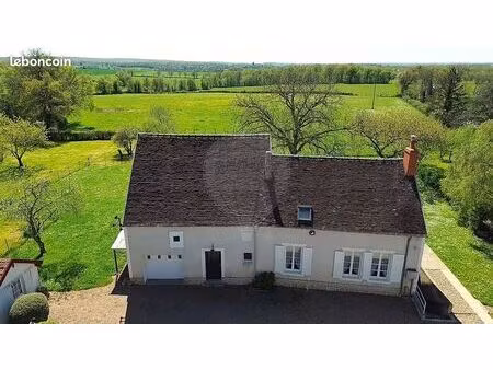 longère 4 pièces 102 m²