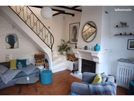 maison avec extérieur