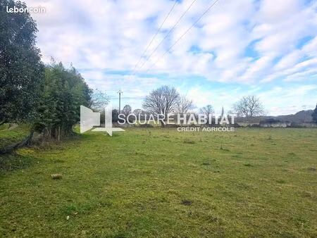 terrain 906 m² orin