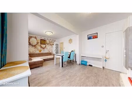 appartement 5 pièces 93 m²