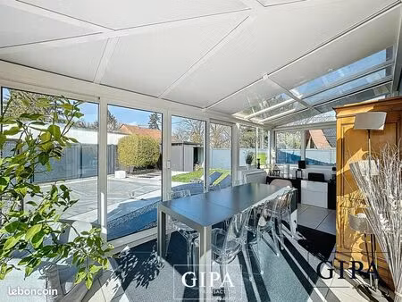 propriété 7 pièces 136 m²