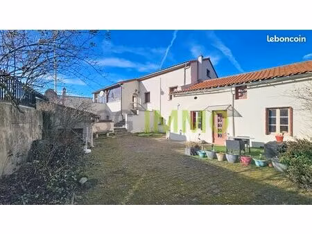 maison avec deux habitations indépendantes | 1800 m² de terrain | vensat