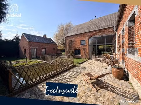 maison 7 pièces 350 m²