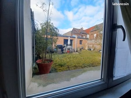 sur mouvaux bâtiments mixtes