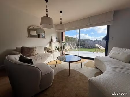 maison 6 pièces 145 m²