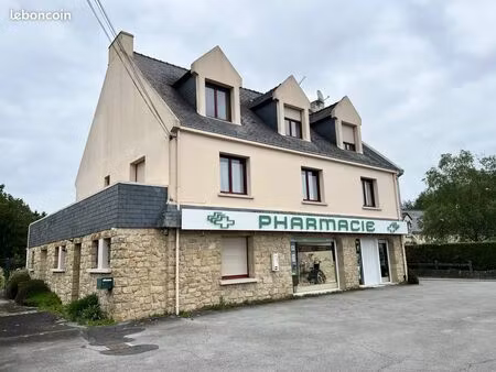 immeuble 10 pièces 193 m²