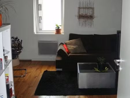 f3 58m² lumineux au 3ᵉ étage d’un immeuble ancien rénové