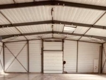 local industriel 870 m²