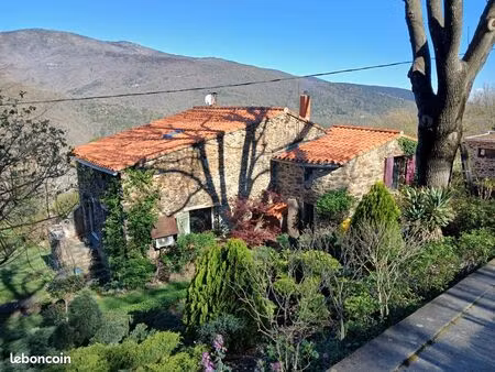 mas 8 pièces 179 m²