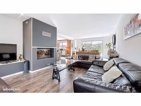 propriété 6 pièces 185 m²