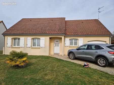 centre de aigné loue pavillon 3 chambres de 90 m²