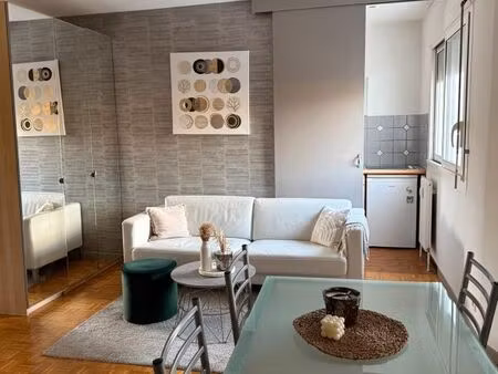 loue studio meublé 31m²- 500