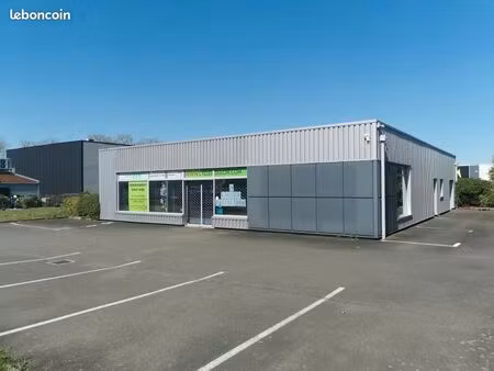 local commercial 330 m² la fleche