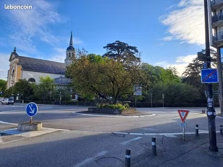 local bureaux 105 m²