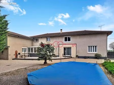 ferme 10 pièces 376 m²