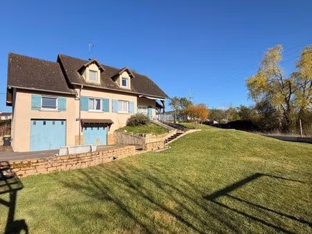 maison familiale 5 chambres 200m2 salornay sur guye 71250