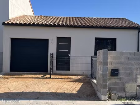 villa 4 pièces 80 m²