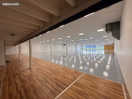 local commercial – 1304 m²