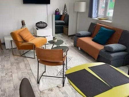 à louer : charmant appartement meublé lumineux et idéalement situé