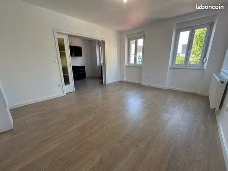 à louer – appartement 3 pièces de 70 m² avec extérieur – duppigheim