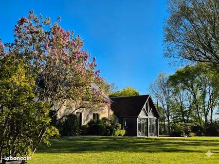 propriété 9 pièces 260 m²