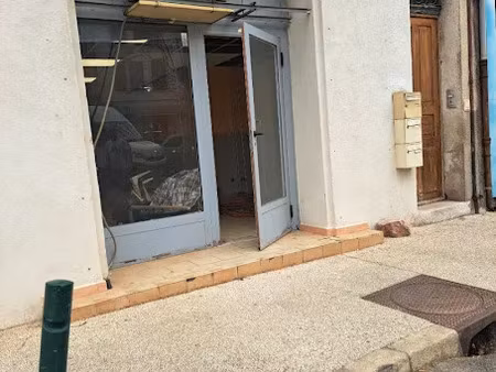 location locaux professionnels 83.83 m² à saint-maximin-la-sainte-baume (83470)  1 350 €