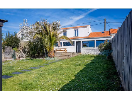 maison échillais m² t-4 à vendre  369 250 €