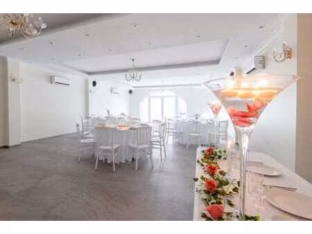 immeuble de rapport avec activité rentable - courcelles