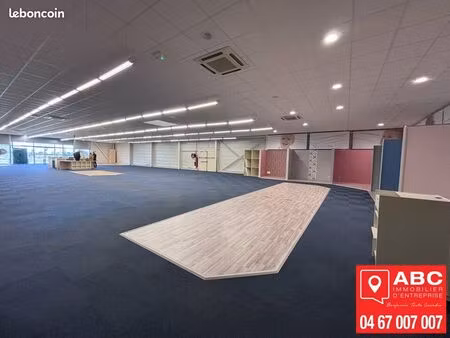 local commercial 777 m² claira