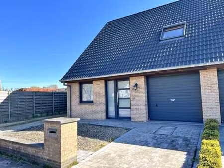 woning met slaapkamer en badkamer gelijkvloers