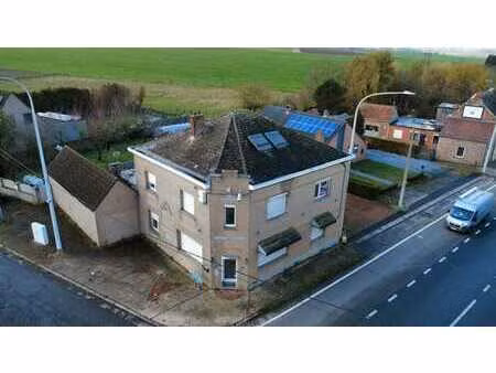 immeuble commercial + appartement