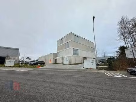 142 m² nieuwbouw kantoor te koop in zwevegem