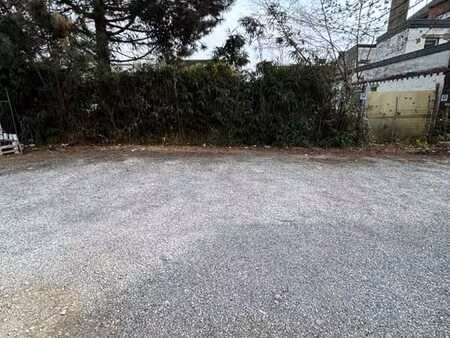 places de parking sécurisées à louer