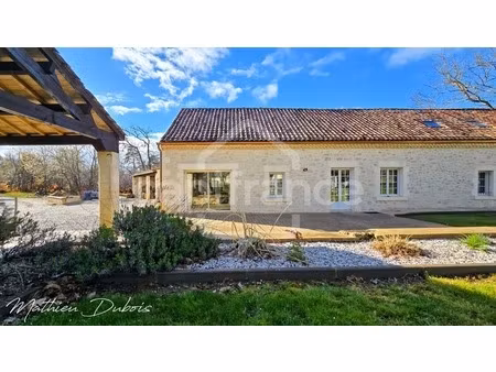 longère moderne avec piscine et près d’un hectare de terrain – dordogne  près de bergerac