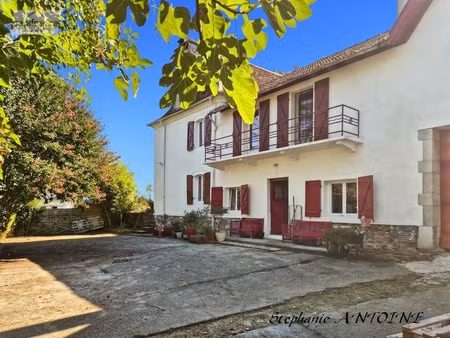 demeure de caractère rénovée – 6 suites – orthez année 1850