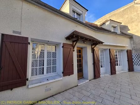 maison avec dépendances  caves et potentiel d'aménagement