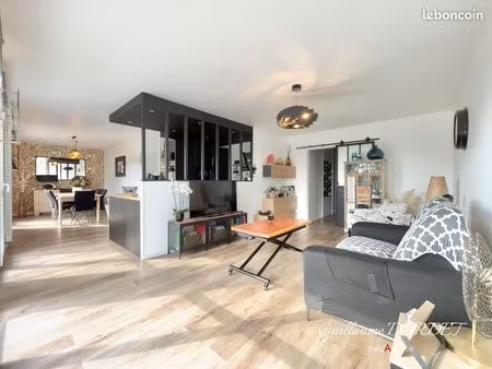 appartement 3 pièces 84 m²