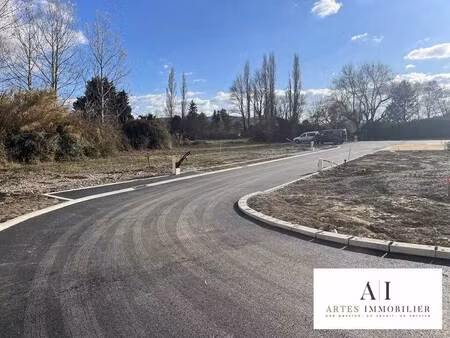 terrain constructible viabilisé à vendre