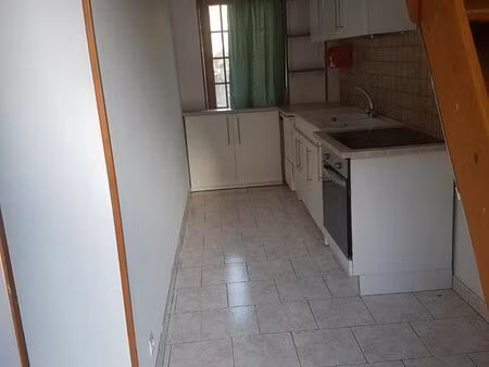 à louer – appartement ~55 m² abris voiture + cave 5 minutes alençon