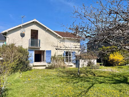 maison béarnaise avec garage 8 pièces 217 m2 proche de nay