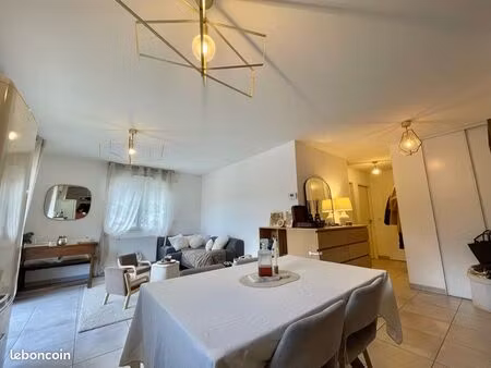 appartement t3 rdc 57 m² - jardin 155 m² - 2 parkings