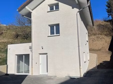 opportunité rare à saint-avre – maison récente + rentabilité locative