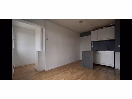 appartement avec 2 pièces à louer à quincy-voisins