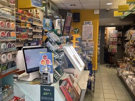 jeux  presse  tabac 40 m² nantes