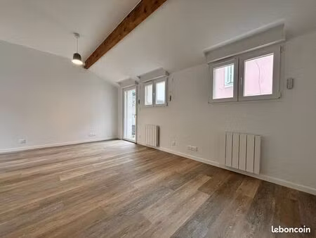 studio 1 pièce 29 m²