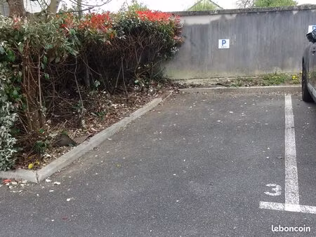 place de parking à louer
