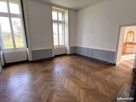 appartement à louer dans un château